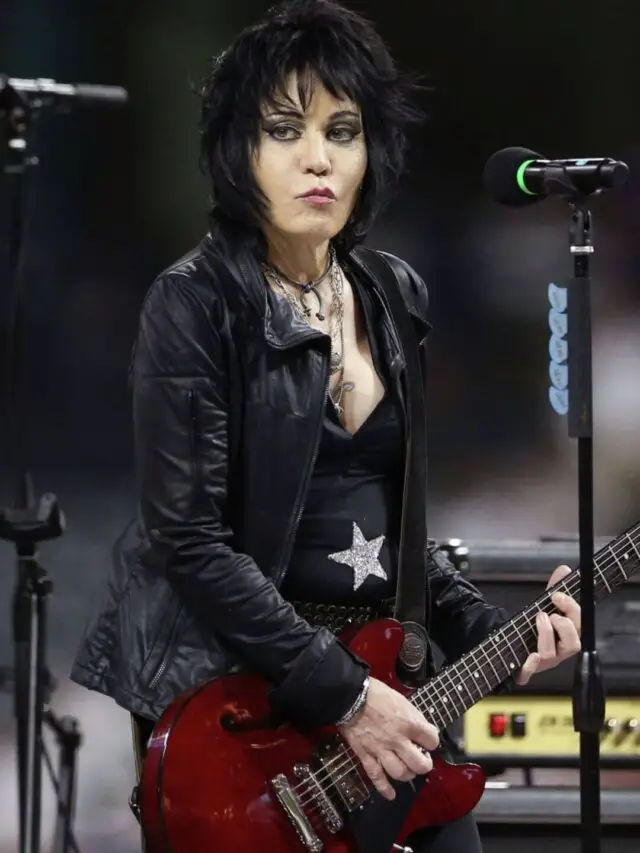 10 Amazing Facts You Should Know About Joan Jett Silent Guitar