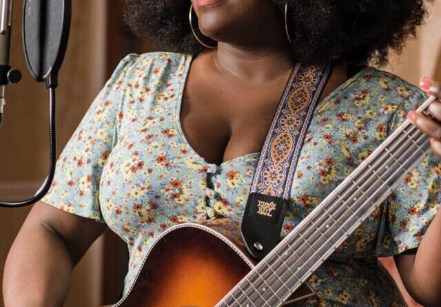 cropped-Black-Female-Country-Singer-Yola.jpg