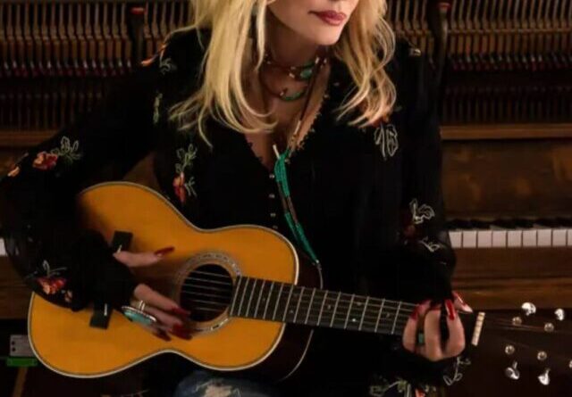 cropped-Dolly-Parton-6.jpg