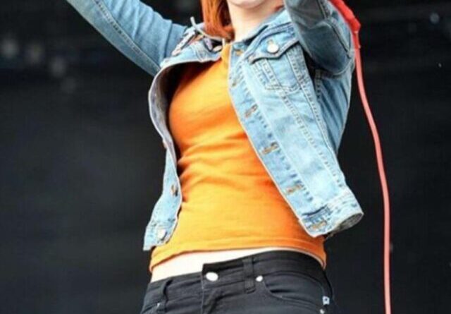 cropped-Hayley-Williams-2.jpg