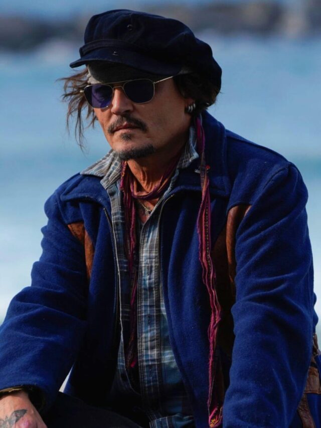 13 Unseen Photos of Young Johnny Depp which are Stunning