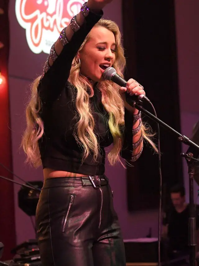 Gabby Barrett Income, Net Worth, Salary 2022
